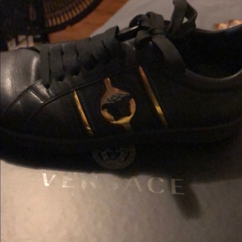 Versace leather low top sneakers